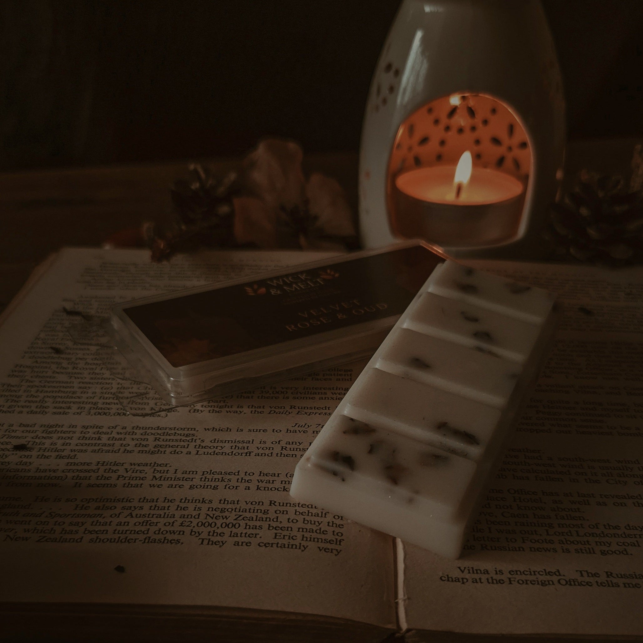 Velvet Rose & Oud Wax Melts